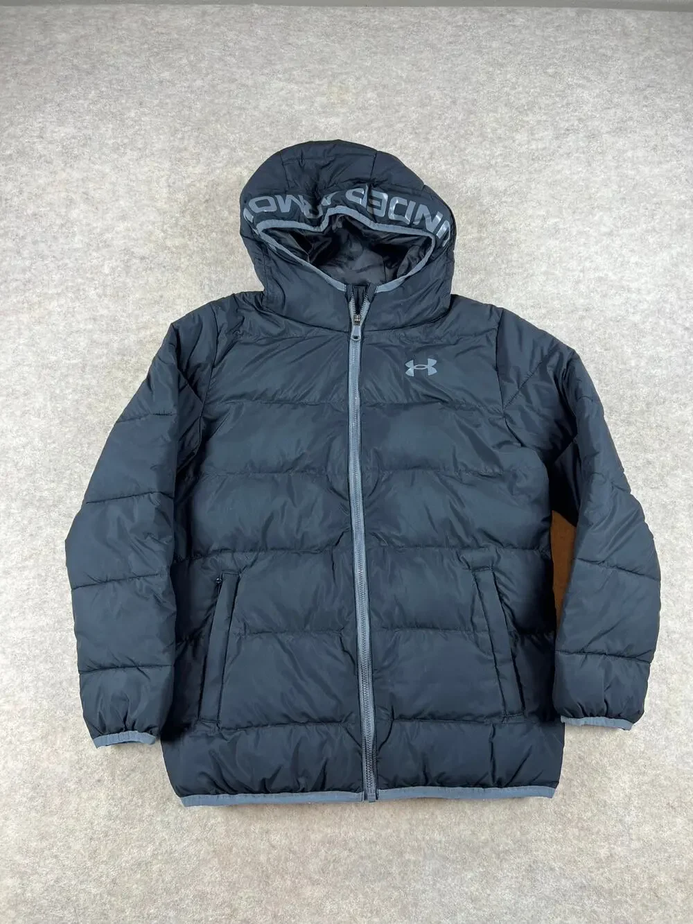 Under Armour Boys Pronto Puffer Jacket Black Midweight Size Medium (10/12)